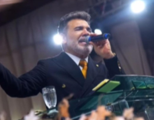 Marco Feliciano durante pregação em evento religioso