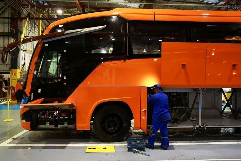 Linha de montagem de ônibus Marcopolo