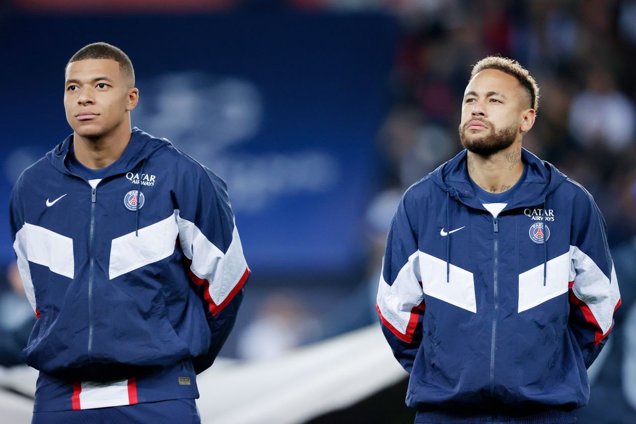 Mbappé em treino pela seleção francesa