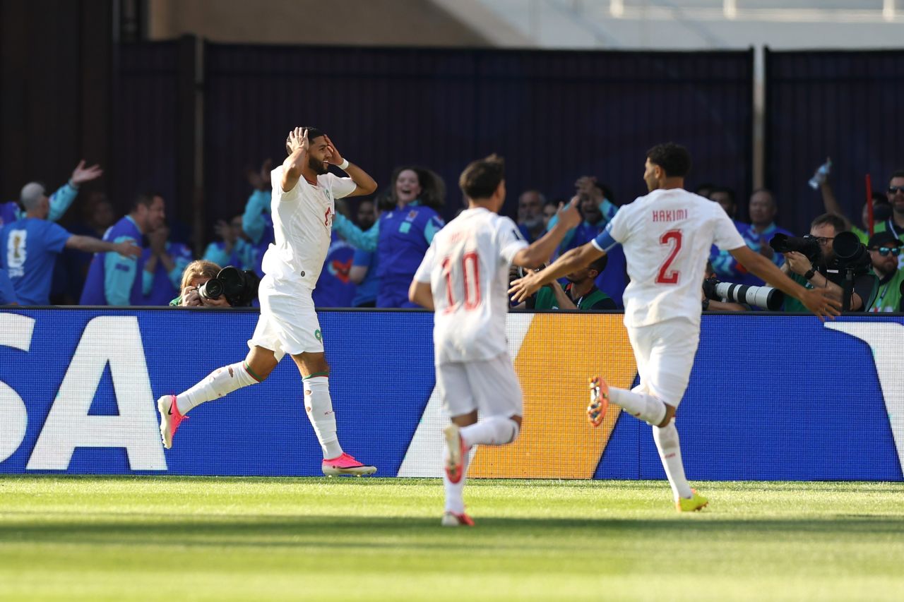 Ismael Saibari comemorando gol