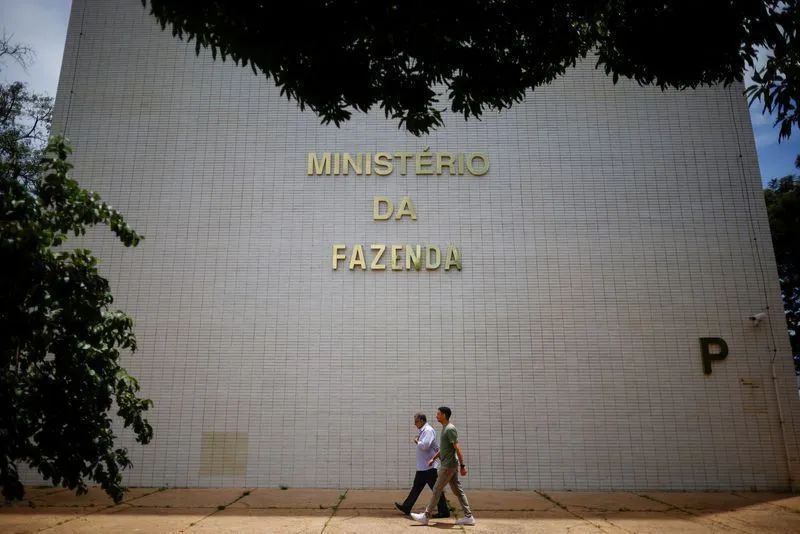 Boletim Prisma Fiscal e gráficos de indicadores fiscais