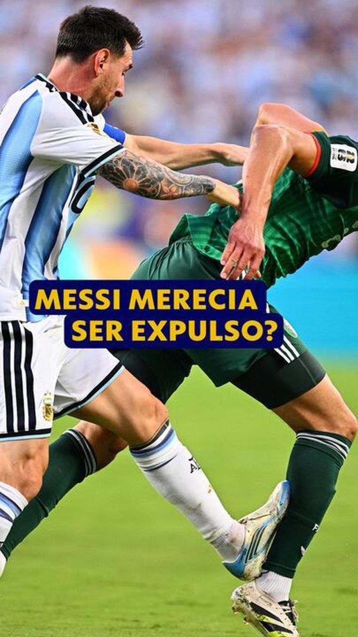 Messi comemora gol contra a Argélia