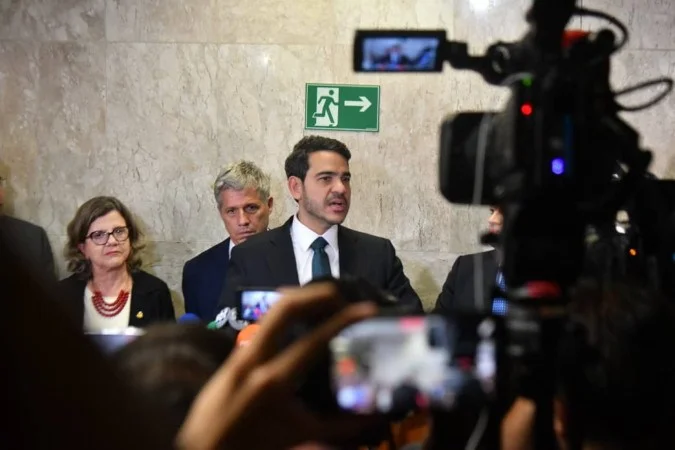 Jorge Messias após votação no Senado