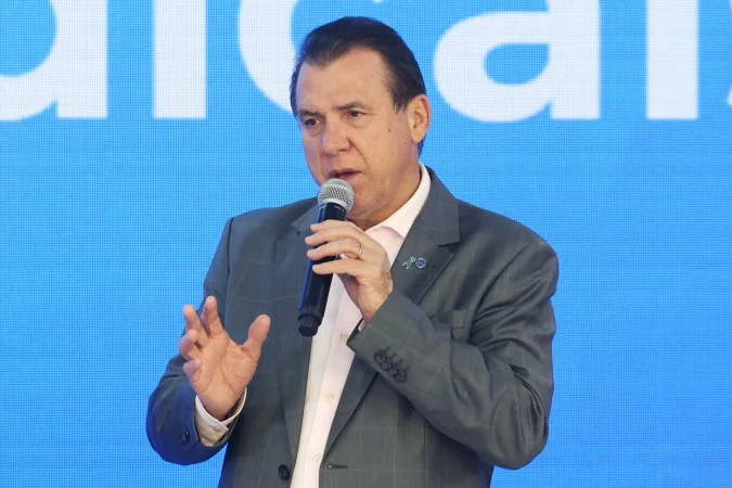 Luiz Marinho em evento sobre trabalho