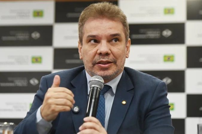 Ministro da Justiça em pronunciamento