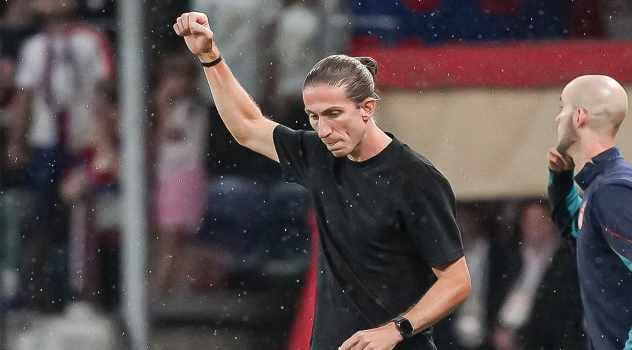 Filipe Luís comemorando a vitória do Monaco
