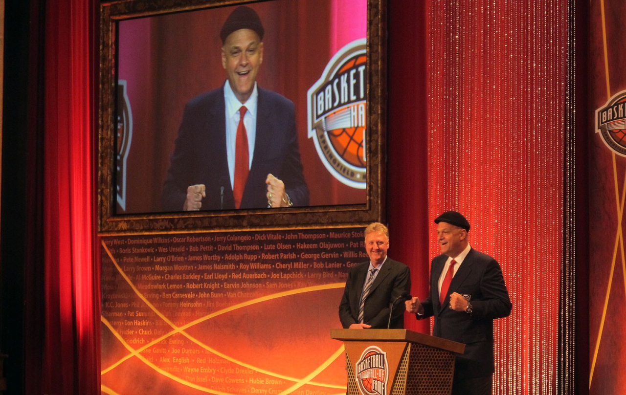 Oscar Schmidt em quadra