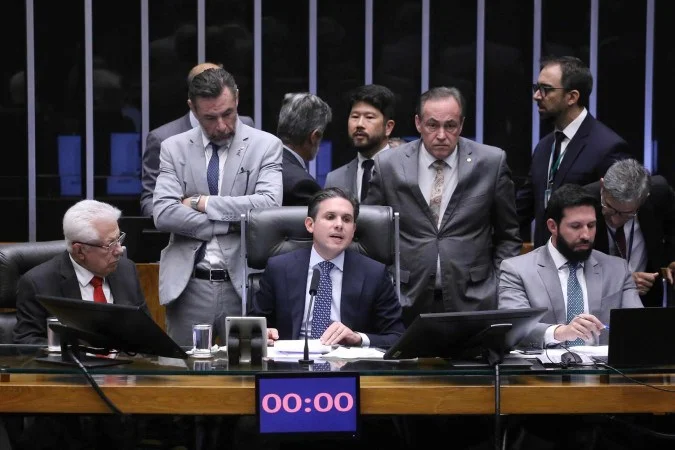 Mesa Diretora da Câmara durante ocupação