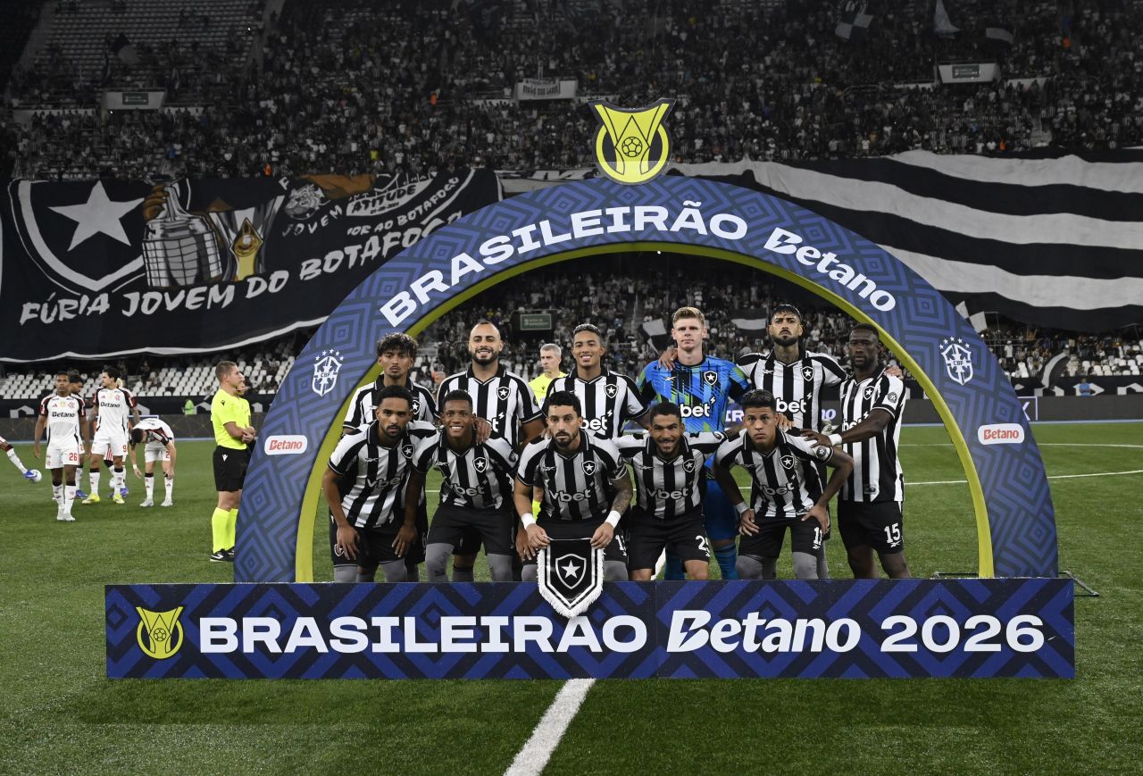 Jogadores do Botafogo durante aquecimento antes de jogo