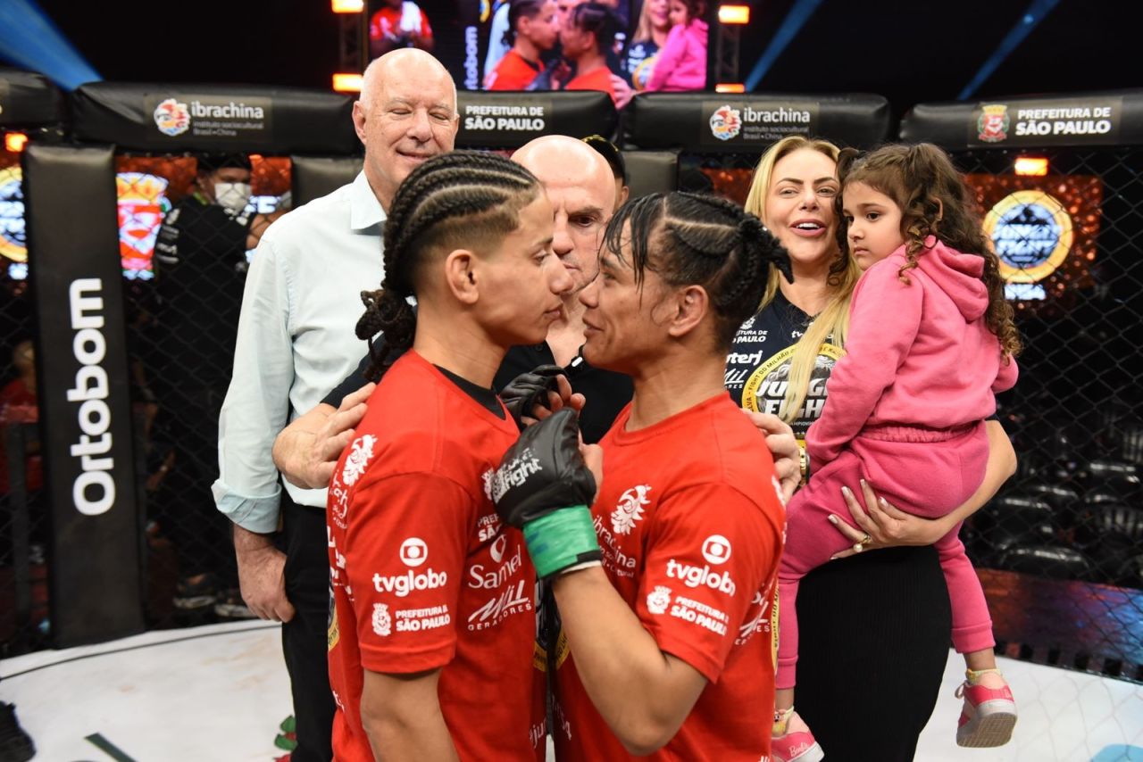 Nágila Goku e Bianca Sattelmayer após as semifinais