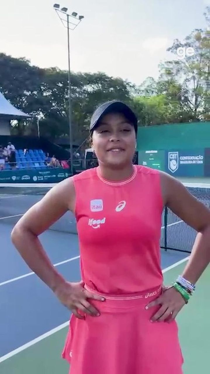 Naná Silva em quadra durante partida do US Open Juvenil