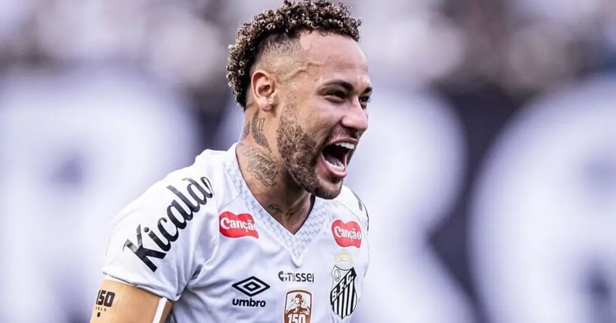 Neymar comemora gol pelo Santos na Vila Belmiro