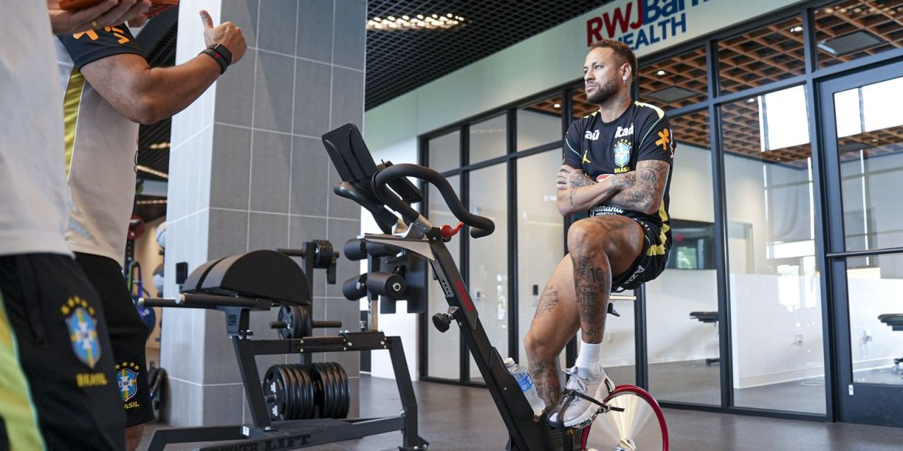 Neymar fora do treino da seleção em Morristown