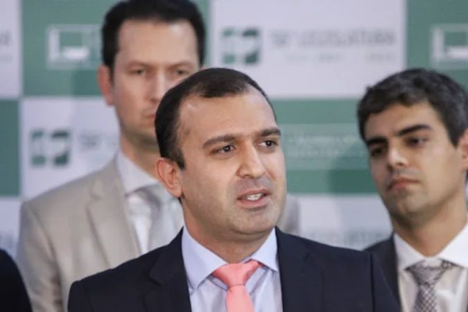 Eduardo Ribeiro anuncia apoio a candidato