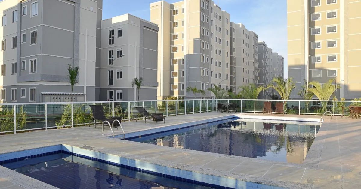 piscina e academia de condomínio