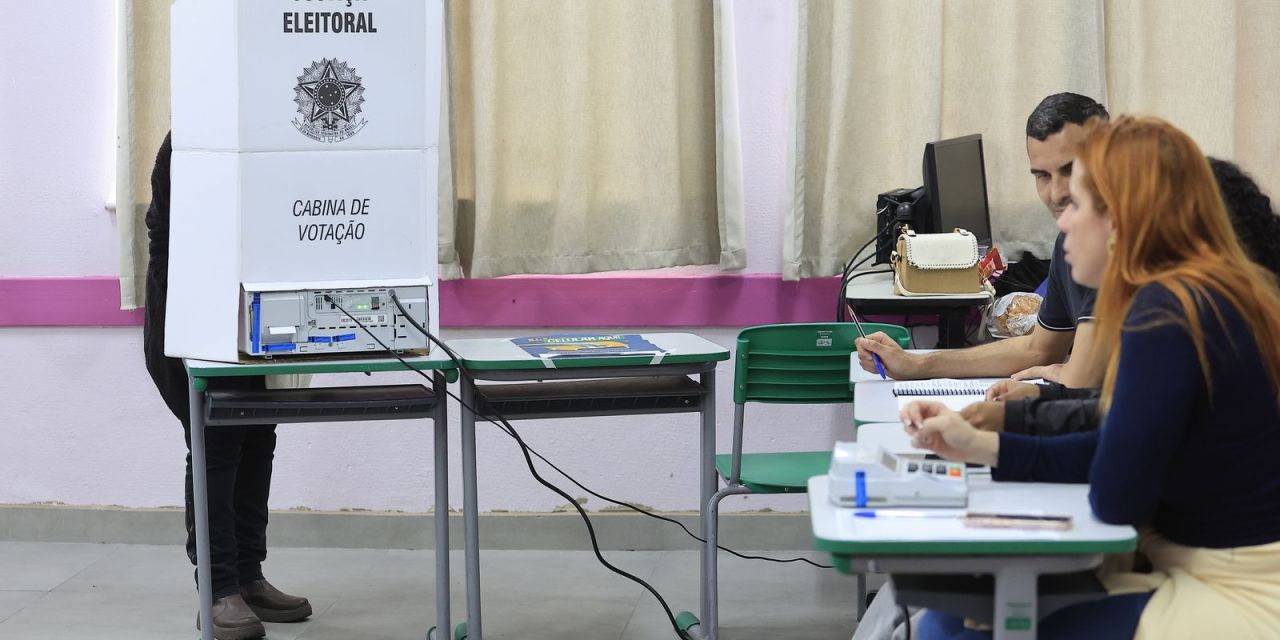Mapa mostrando estados governados por cada partido após o segundo turno de 2026