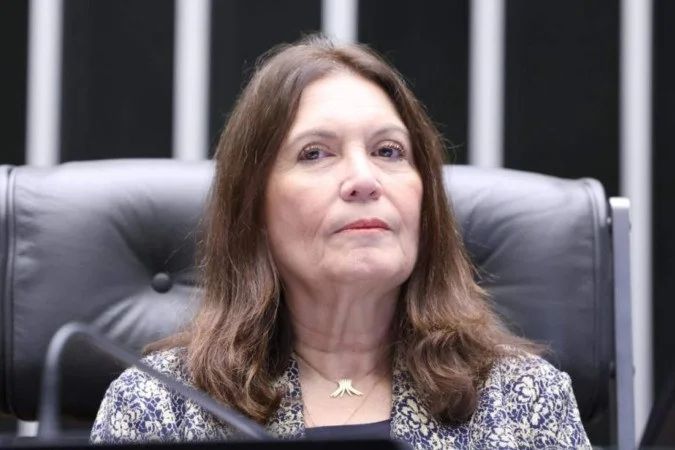 Deputados protocolam emendas na Câmara