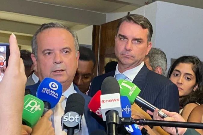 Alexandre de Moraes e Flávio Bolsonaro