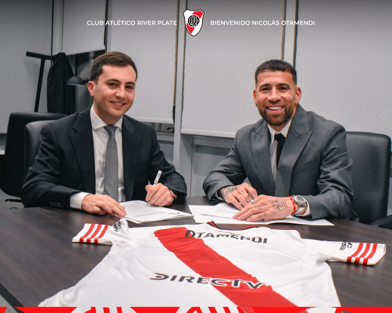 Nicolás Otamendi com a camisa do River Plate