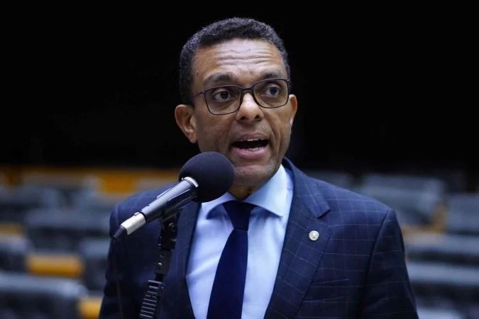 Deputado Otoni de Paula em vídeo com acusações