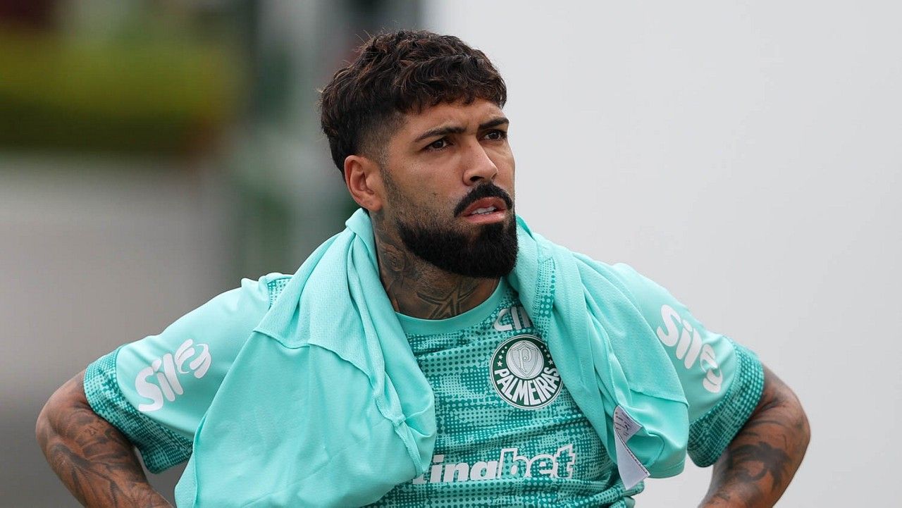 Barboza em treino do Palmeiras na Academia de Futebol