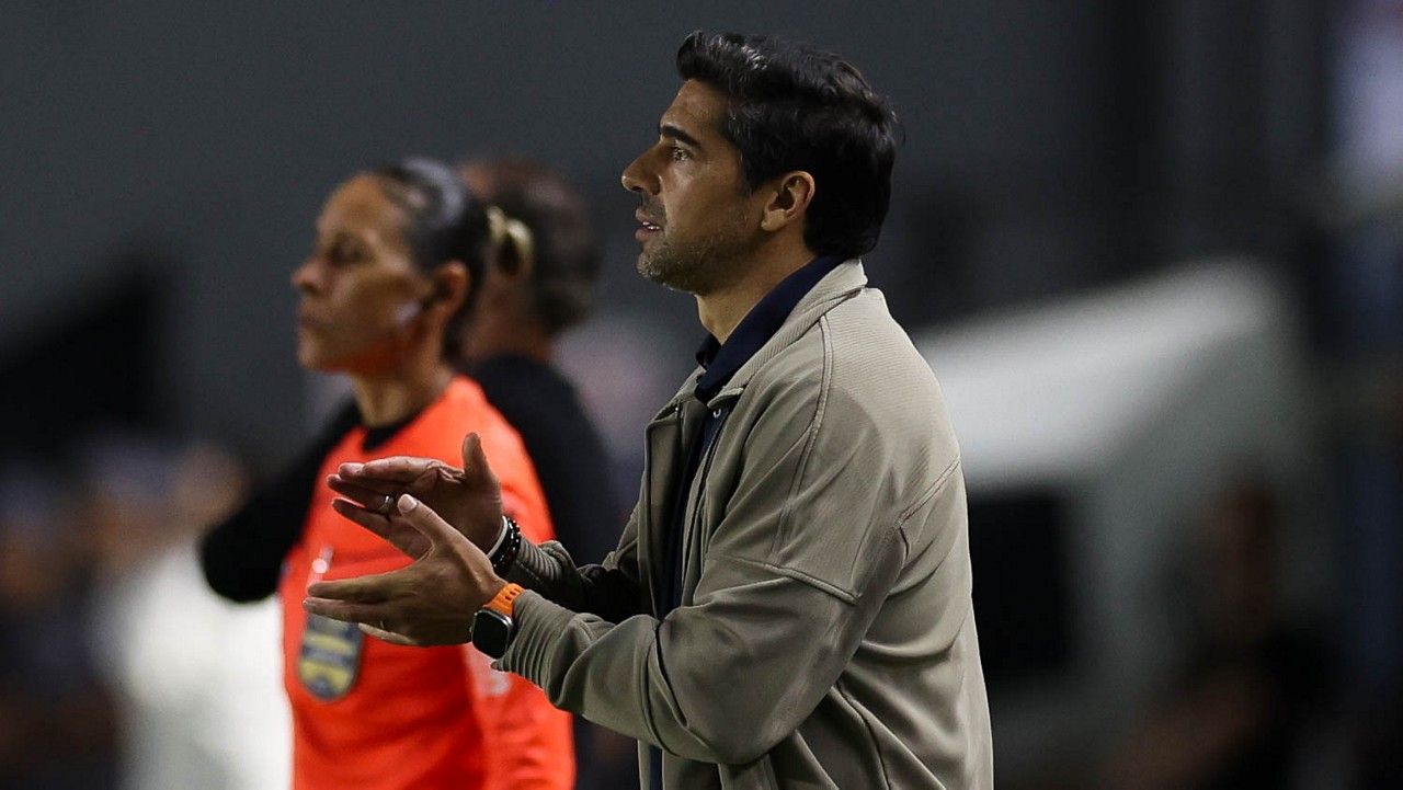 Abel Ferreira em coletiva após empate com o Santos