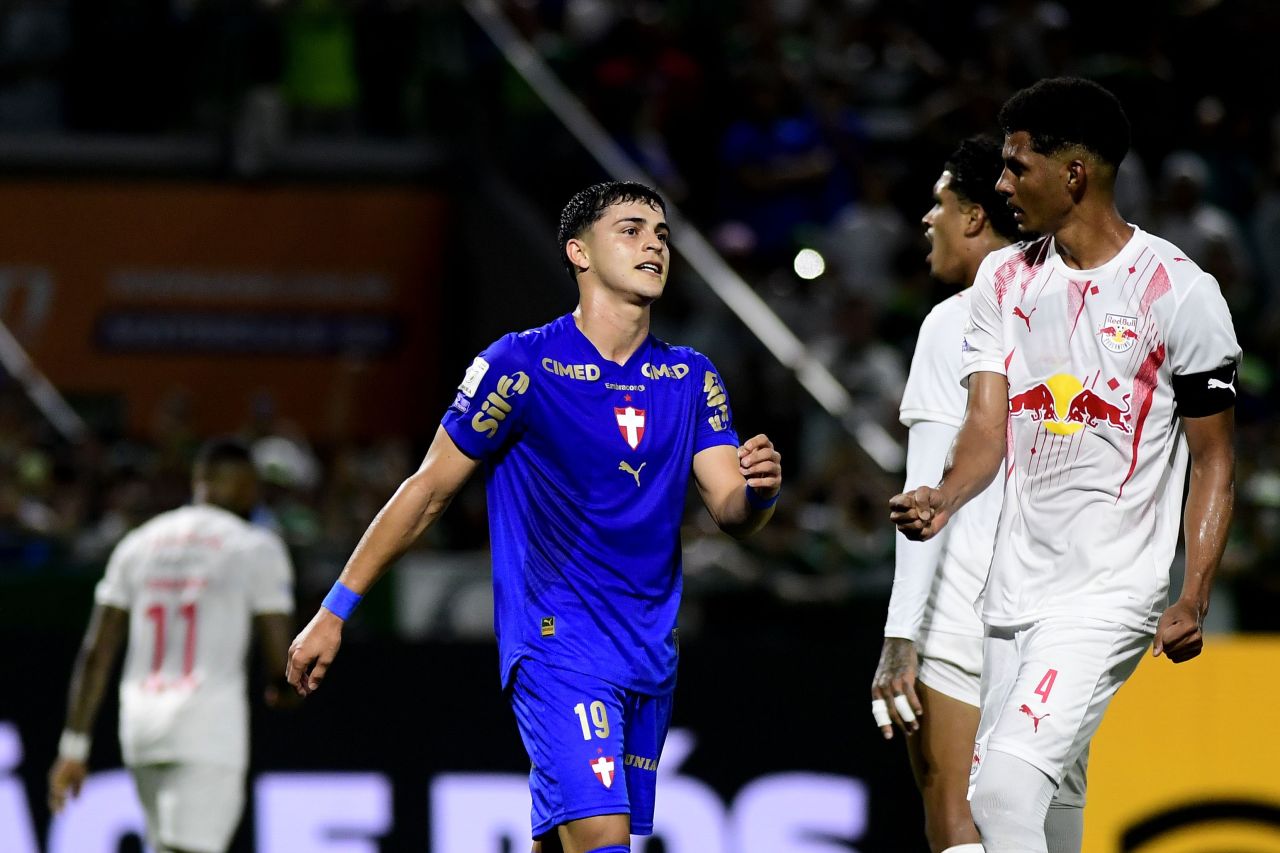 Ramón Sosa em ação pelo Palmeiras