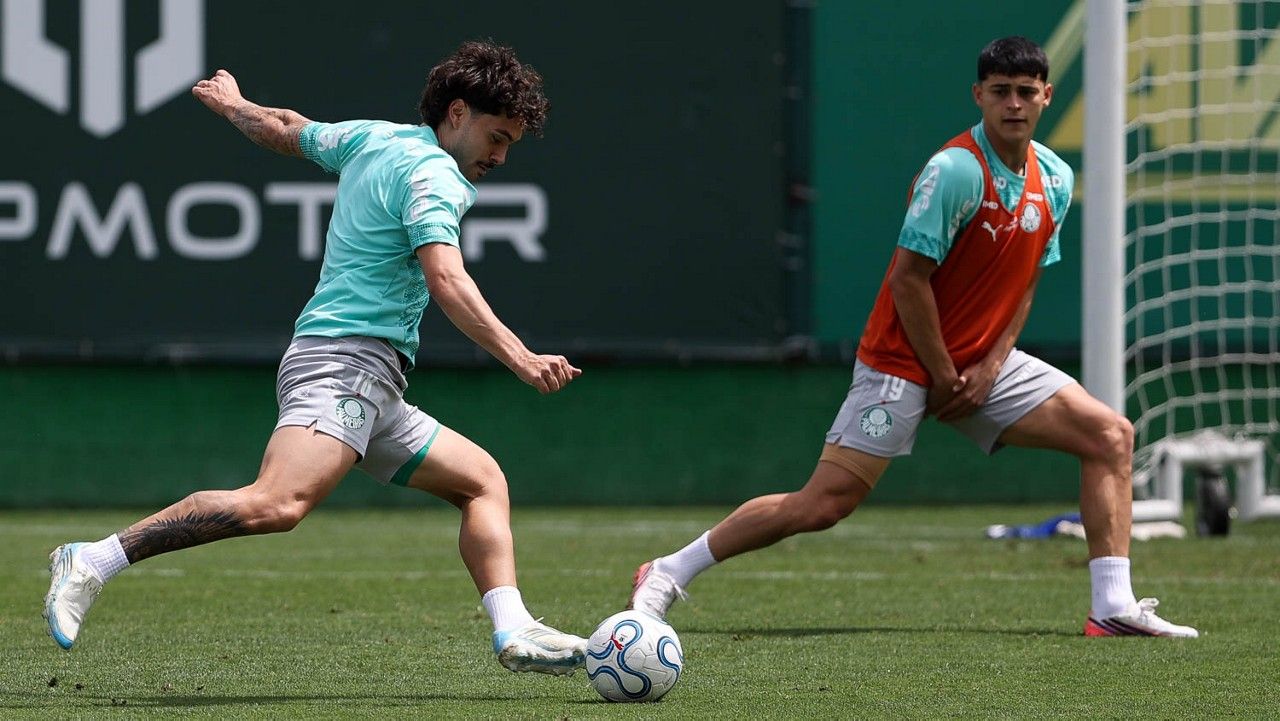 Mauricio e Ramón Sosa em treino do Palmeiras
