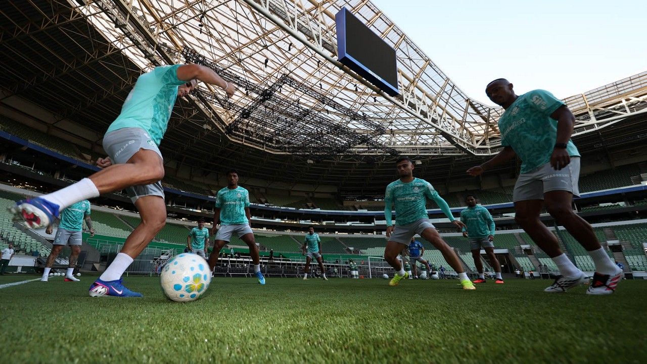 Treino do Palmeiras no Nubank Parque antes do jogo
