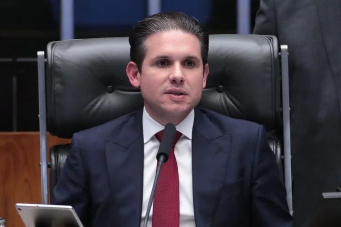 Deputado Hugo Motta no plenário da Câmara dos Deputados
