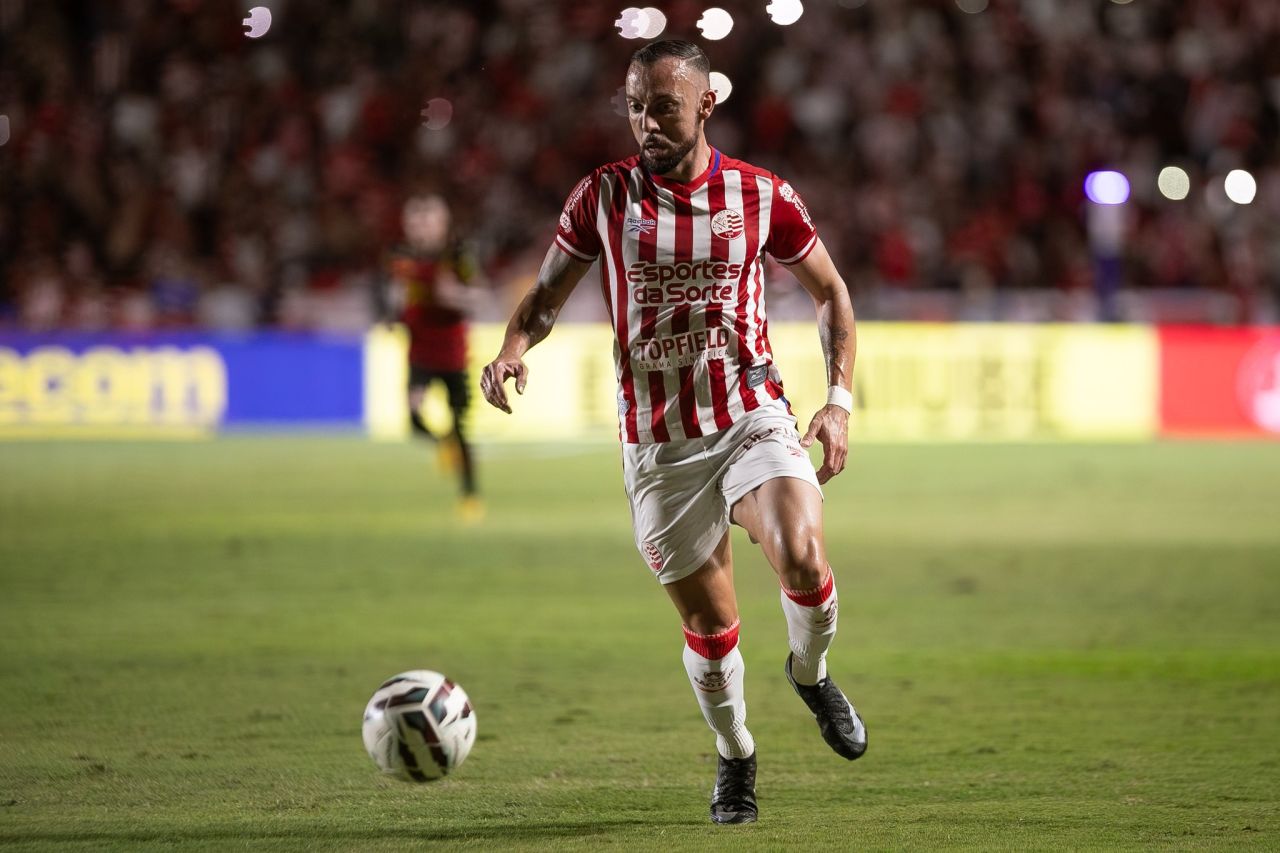 Paulo Sérgio em campo pelo Náutico