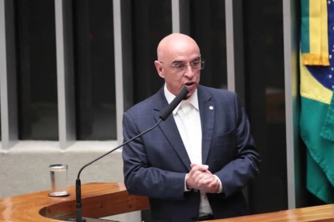 Mário Heringer em vídeo de propaganda do PDT