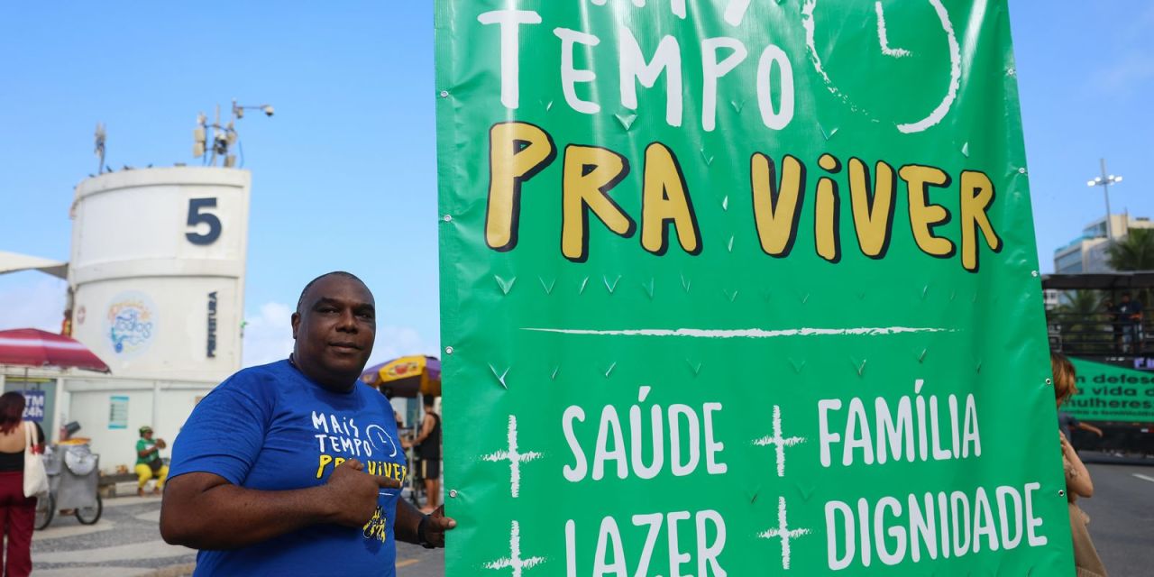 Deputados votam PEC na Câmara