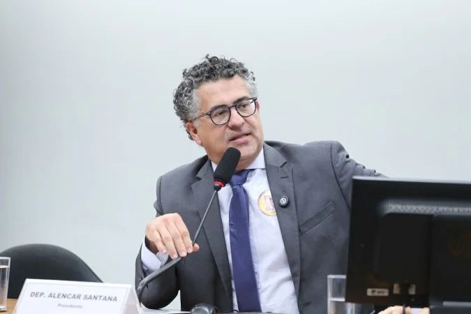 Deputado Alencar Santana em audiência sobre PEC