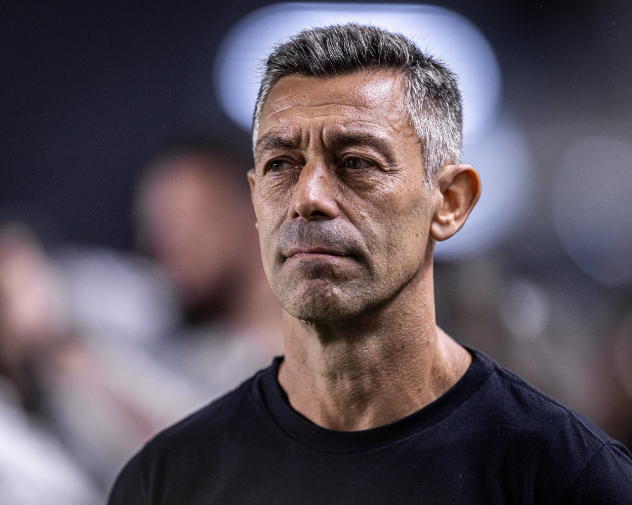 Pedro Caixinha em jogo pelo Santos na Vila Belmiro