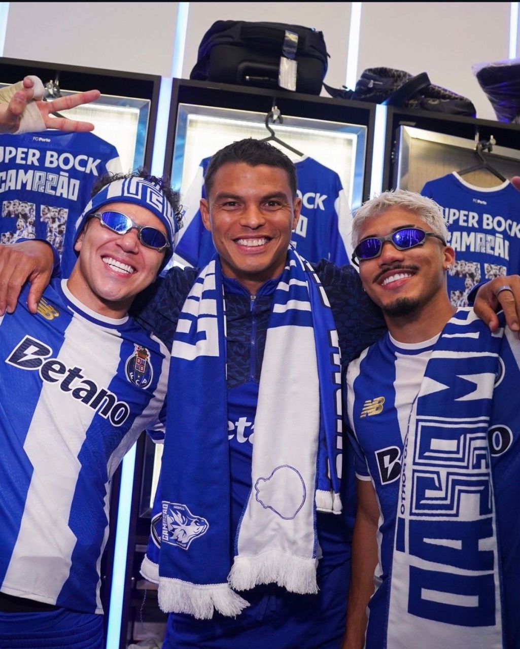 Pepê celebrando título pelo Porto