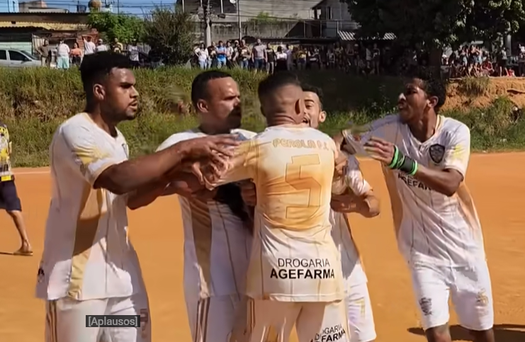 Pérola celebra vitória na final da Copa da Paz