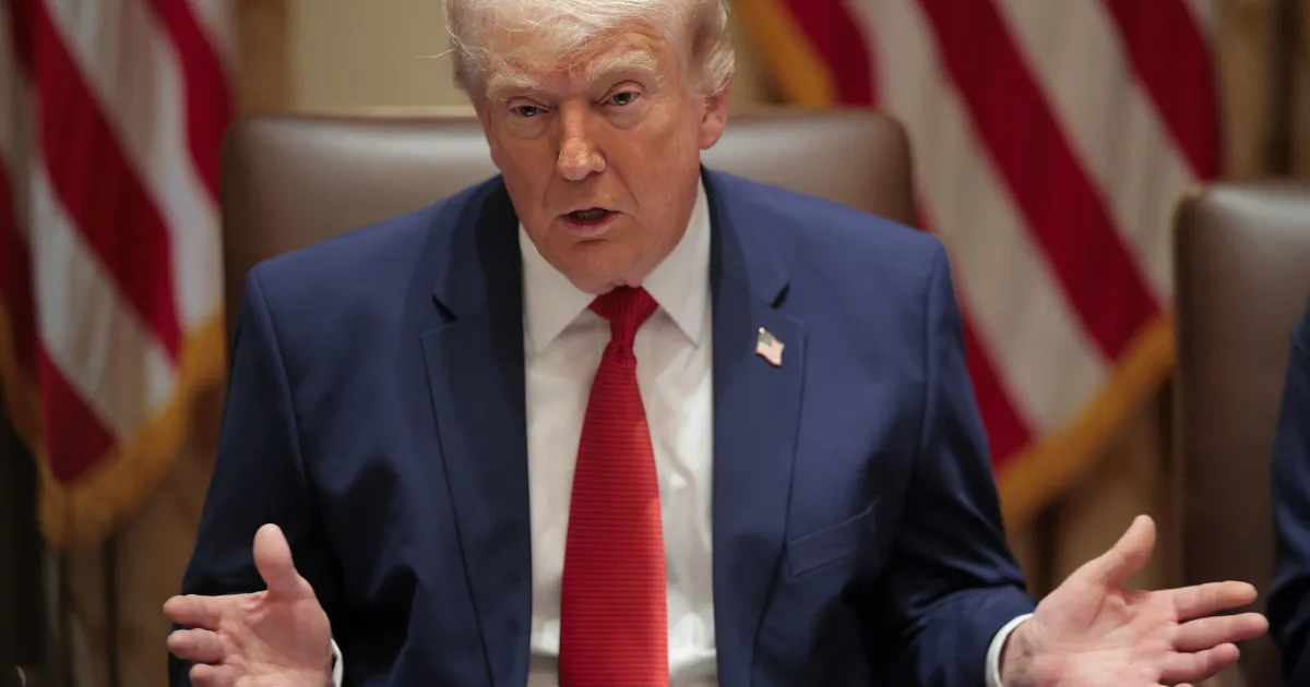 Navio petroleiro no mar