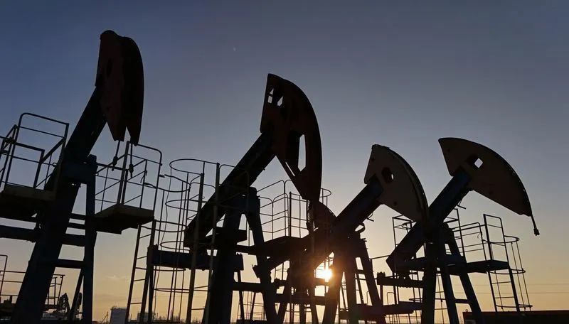 Navio petroleiro no Estreito de Ormuz