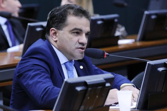 Agentes da Polícia Federal durante operação no Maranhão