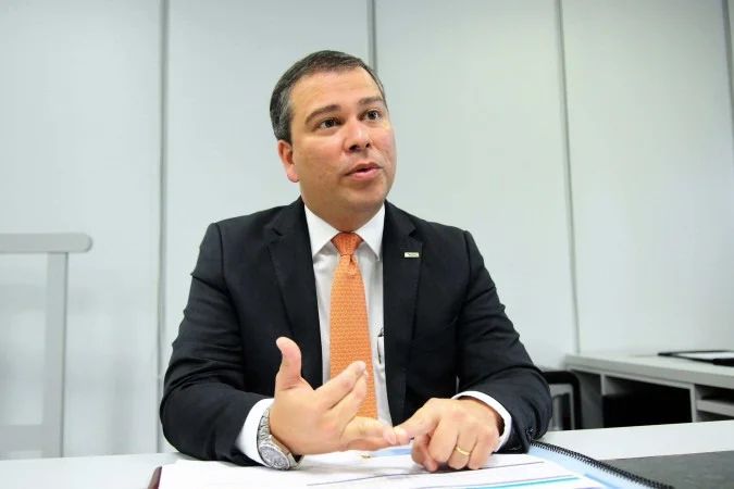 Mensagens de WhatsApp apreendidas no celular de Paulo Henrique Costa