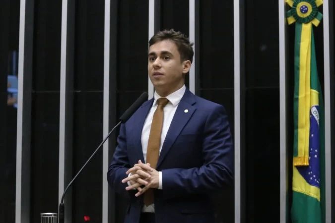 Deputado Nikolas Ferreira durante pronunciamento em vídeo