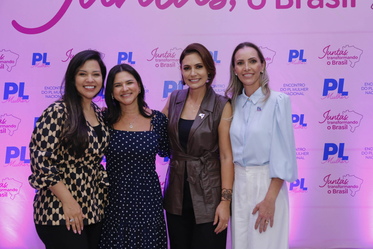 Michelle Bolsonaro em ato público