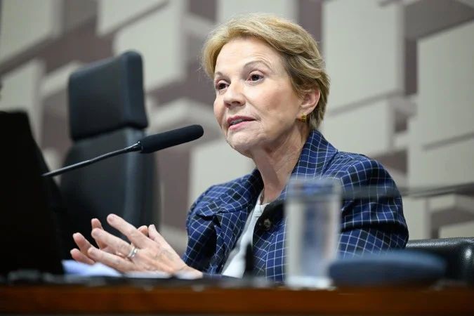 Senadora Tereza Cristina durante evento público