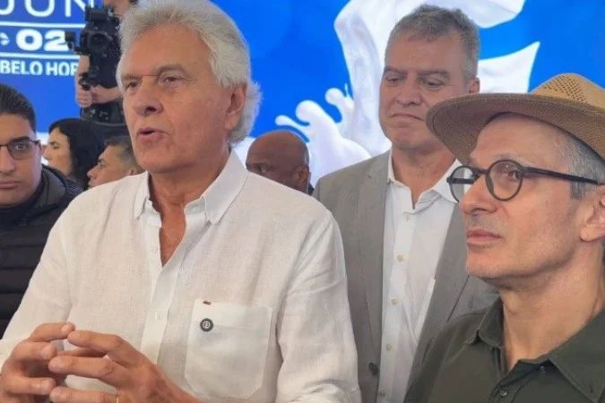 Pré-candidatos comentam proposta de tarifas dos EUA durante evento em Belo Horizonte