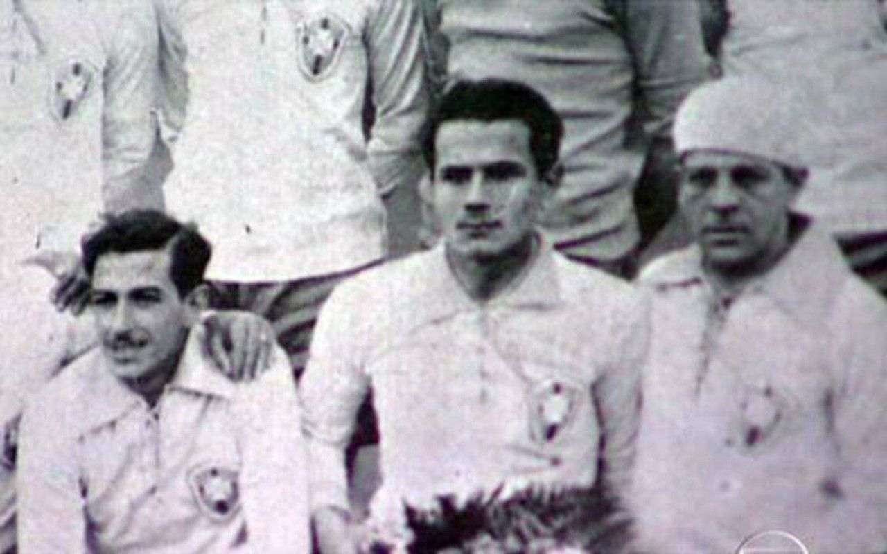 Preguinho com uniforme do Fluminense