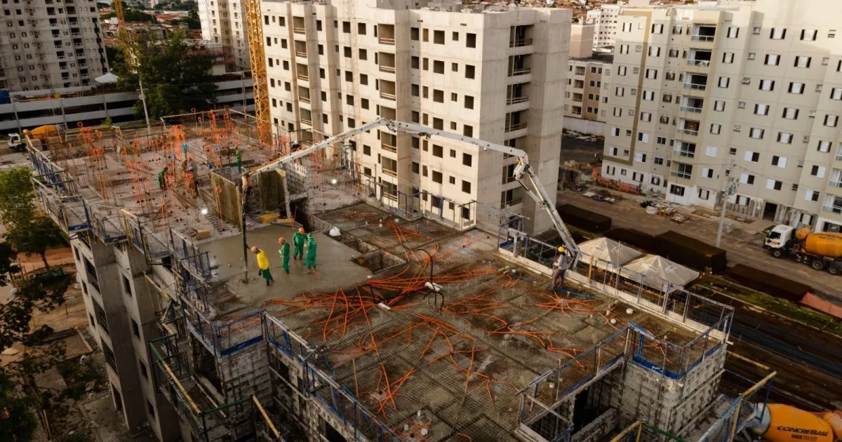 reeducandos em oficina de capacitação profissional