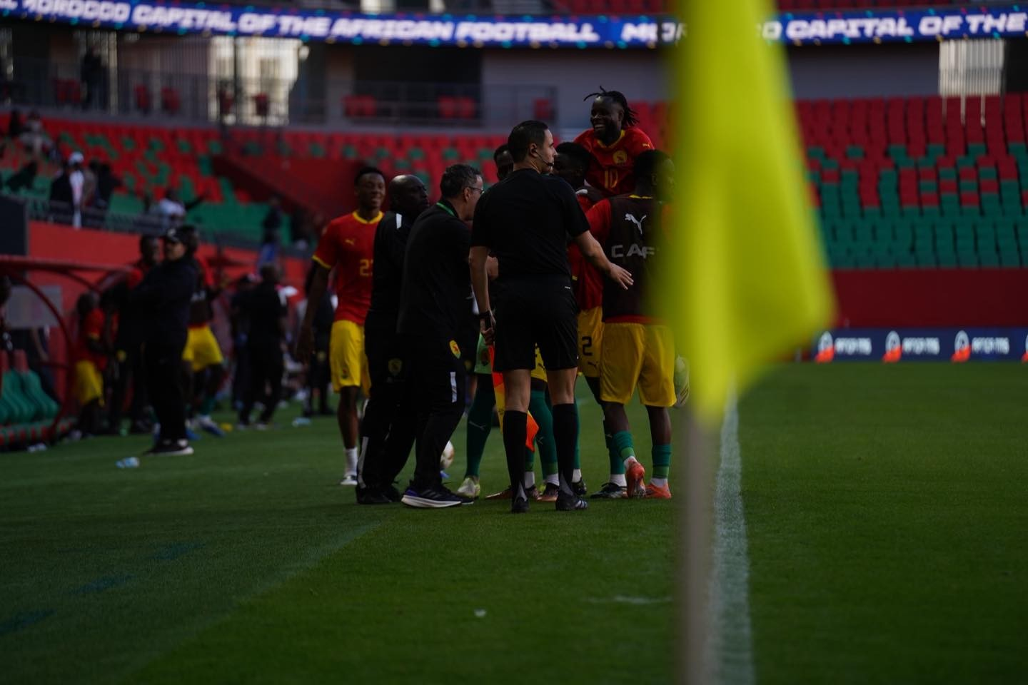 Mamady Cissé comemorando gol pela seleção da Guiné