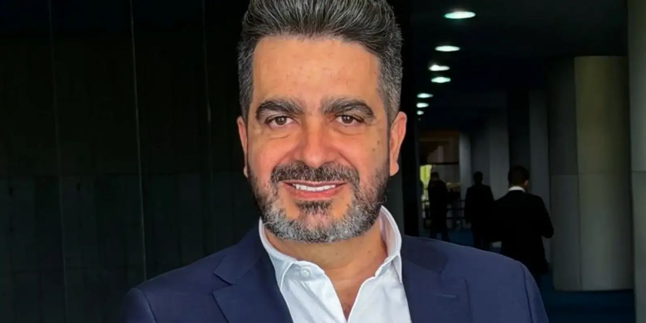 Leonardo Avalanche em convenção do PRTB
