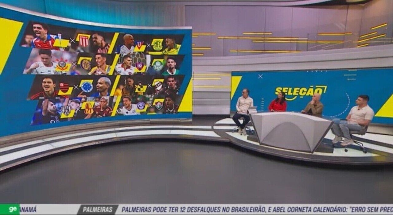 Bandeiras do Fluminense nas arquibancadas do Parque dos Príncipes